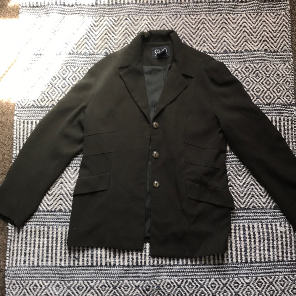 Woman’s pants suit set